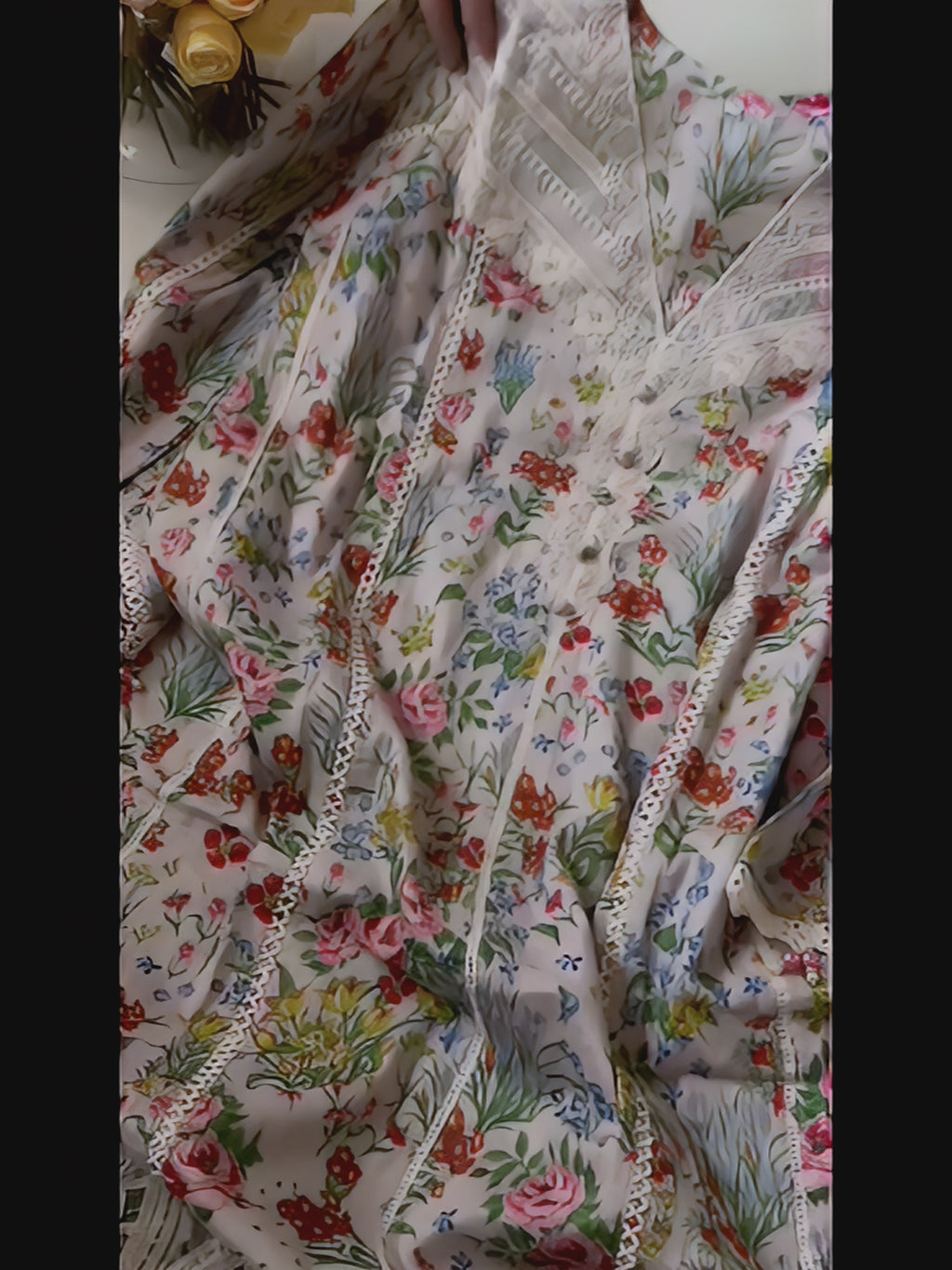 Blush Garden – 3-Piece Floral Embroidery & Chiffon Dupatta